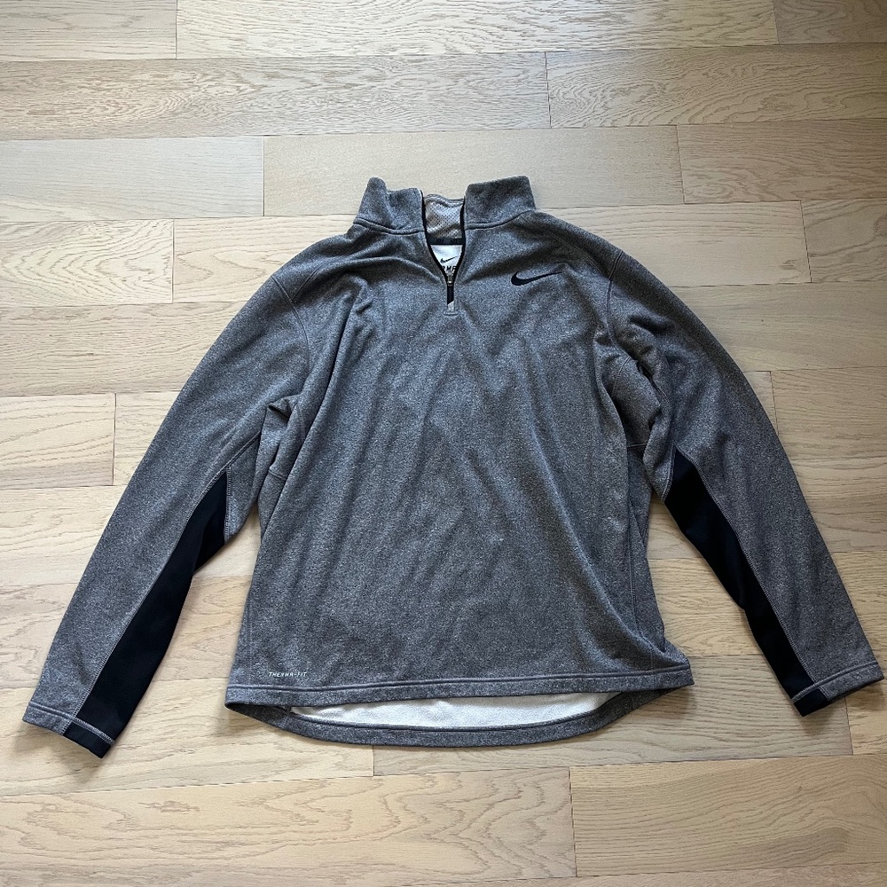 Nike pullover